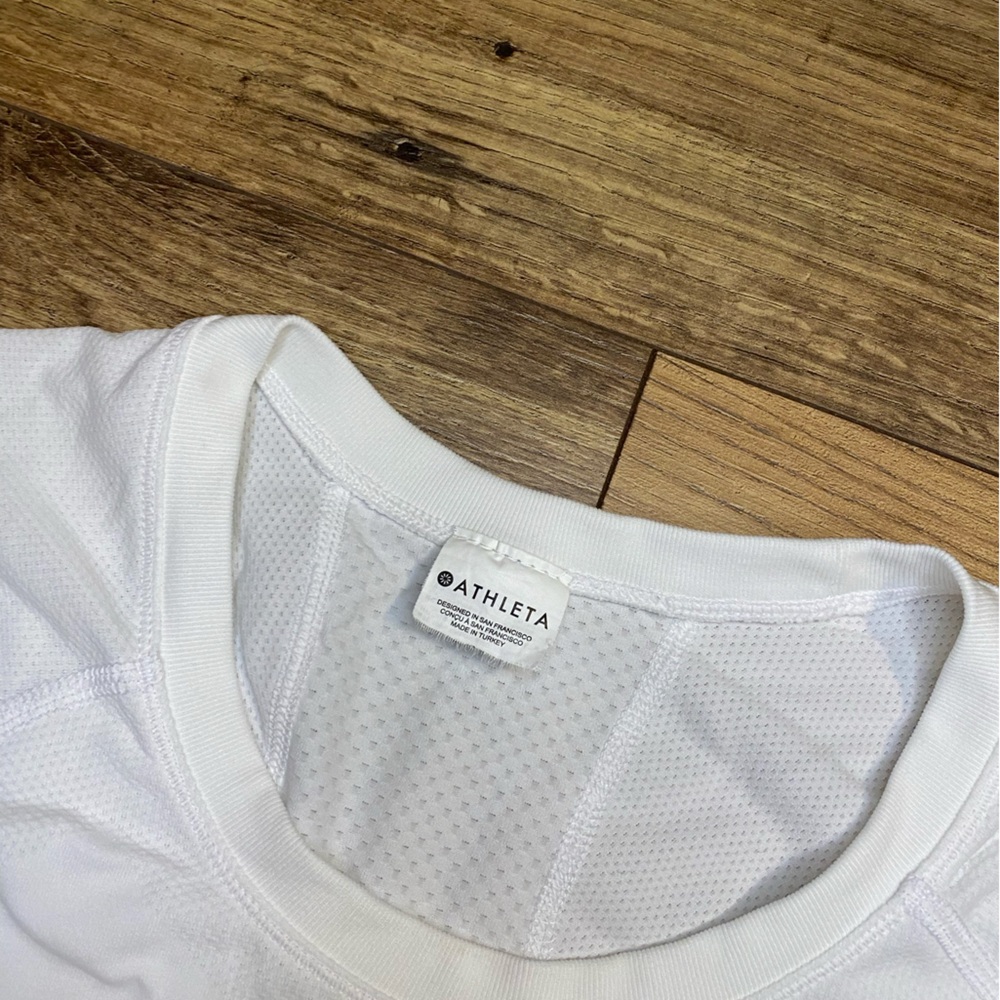 Athleta Momentum Seamless Top Size S - Picture 3 of 4